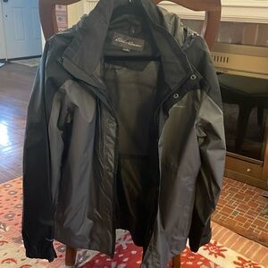 Eddie Bauer Men’s M Rain Jacket Really Nice Shape Great Quality